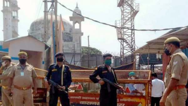 போலீஸ் தீவிர விசாரணை