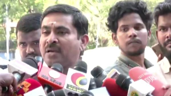 இபிஎஸ்க்கு அதிர்ச்சி வைத்தியம் 