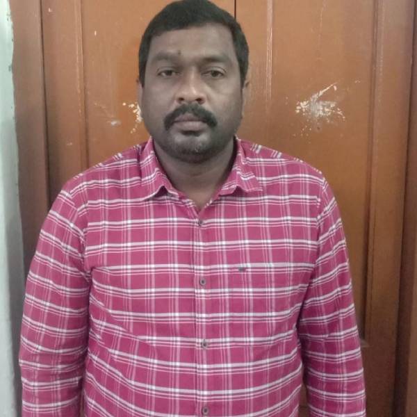 கள்ளக்காதல் ஜோடி கள்ளக்காதல் ஜோடி