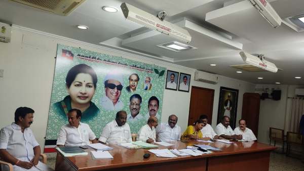 ஒற்றைத் தலைமை 