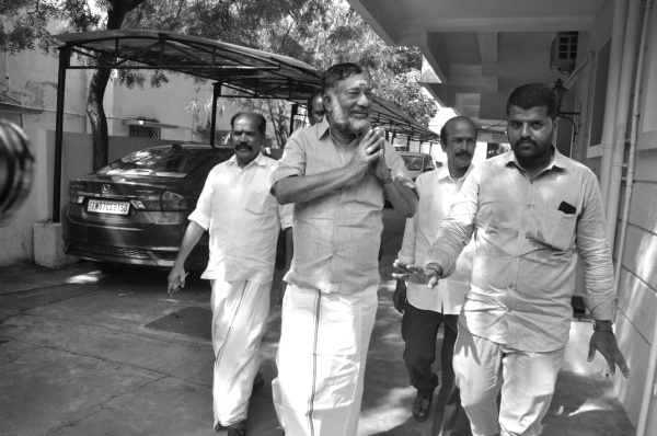 ஓ.ராஜா ஆதங்கம் 