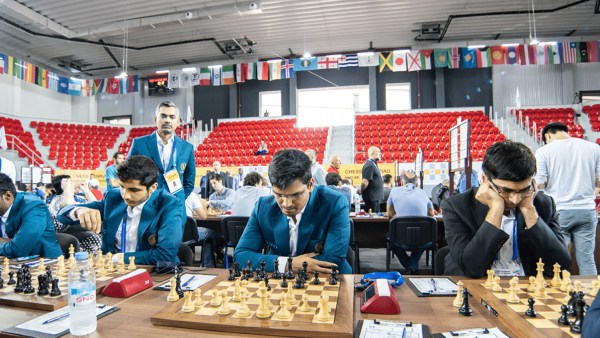 யார் அது?