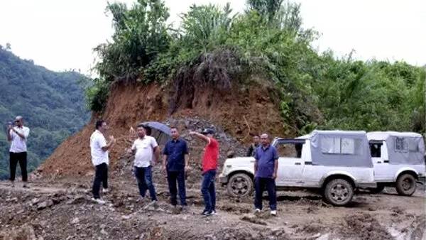  மண்சரிவு