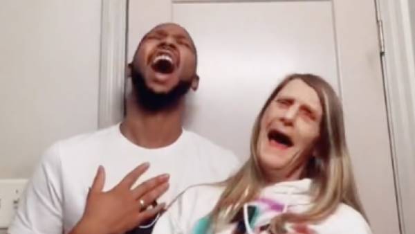 என்ன சொல்கிறார் செரில் 