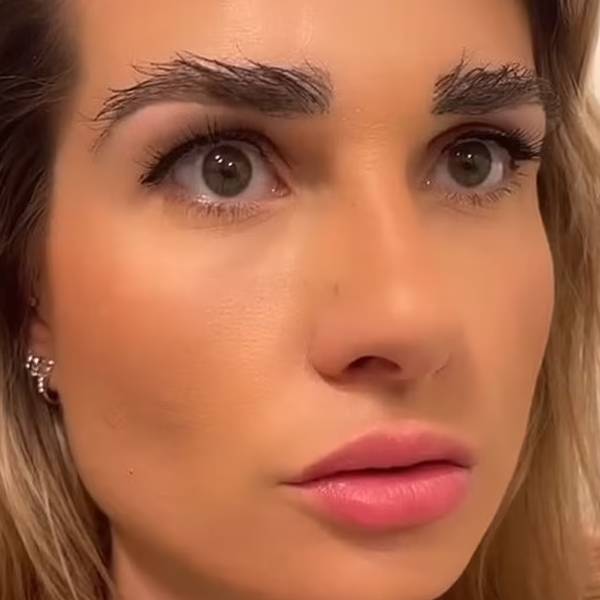 பிடிக்காத புருவம் பிடிக்காத புருவம்