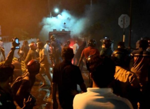 அதிபர் மாளிகை முற்றுகை