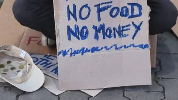  உணவுக்கு பணமில்லை