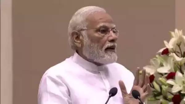 பிரதமர் நரேந்திர மோடி பிரதமர் நரேந்திர மோடி