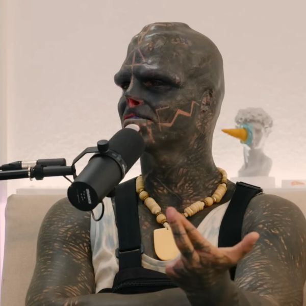  ஏலியன் தோற்றம் 