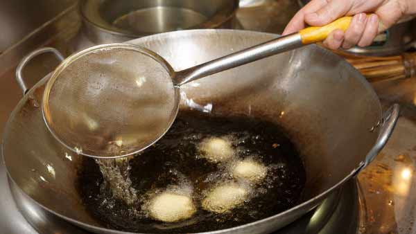 லிட்டருக்கு ரூ.10 குறைப்பு லிட்டருக்கு ரூ.10 குறைப்பு