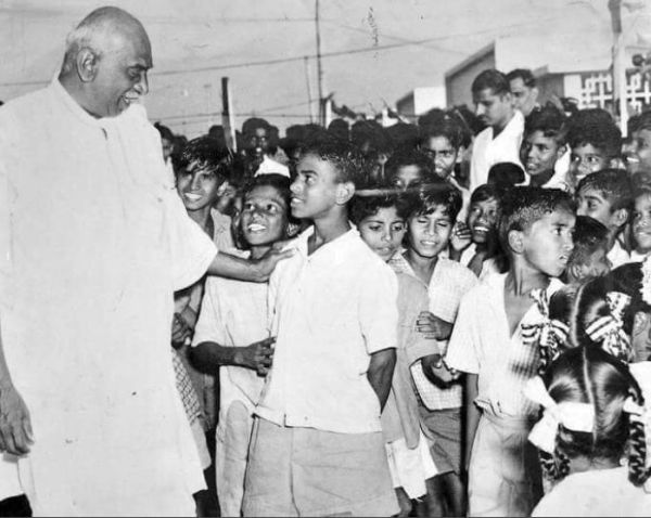 சட்டமன்ற உறுப்பினர் 