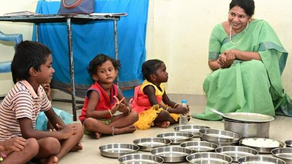 தொகுதியில் முகாம் 