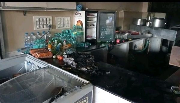 வெடித்த சிலிண்டர் 