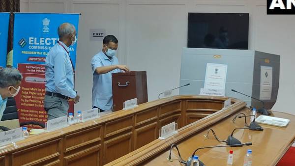 எம்.பி, எம்எல்ஏக்கள் 