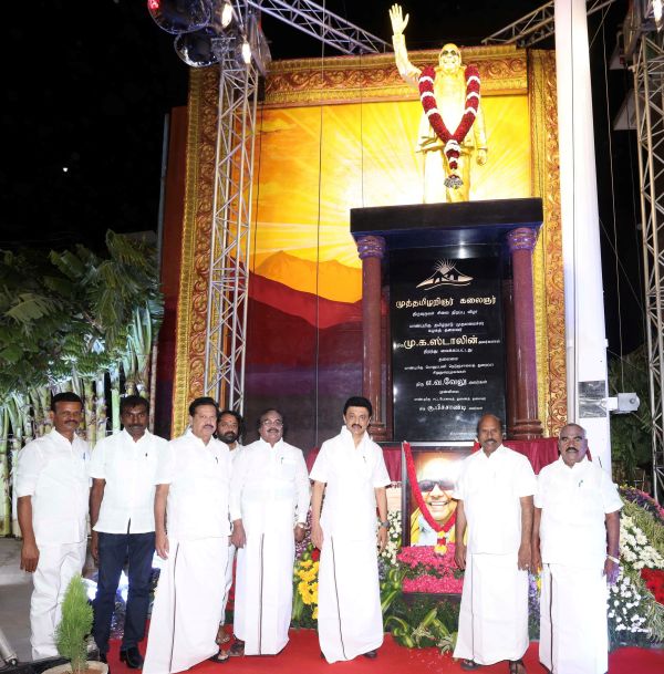 சிவாச்சாரியார்களுடன் உரையாடல் 
