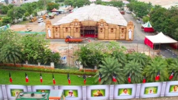  இபிஎஸ் படம் கிழிப்பு 