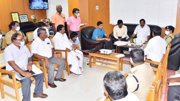 Traffic diversion forTrichy Cauvery bridge work - Minister K.N. Nehru Traffic diversion forTrichy Cauvery bridge work - Minister K.N. Nehru