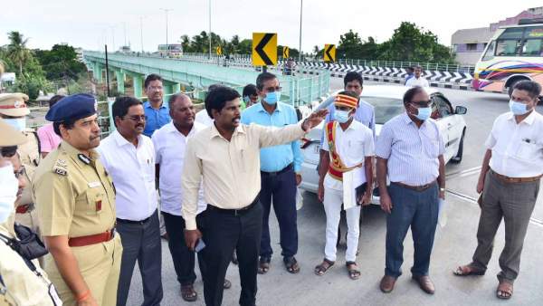 Traffic diversion forTrichy Cauvery bridge work - Minister K.N. Nehru Traffic diversion forTrichy Cauvery bridge work - Minister K.N. Nehru