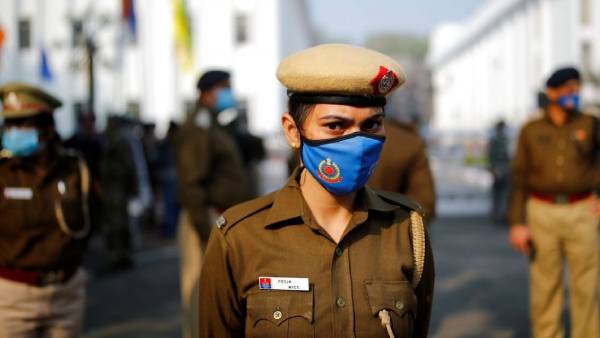 போலீசுக்கு தகவல்