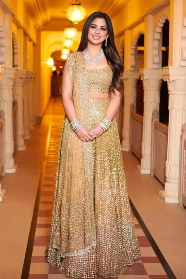 ஆடம்பர மாளிகை 