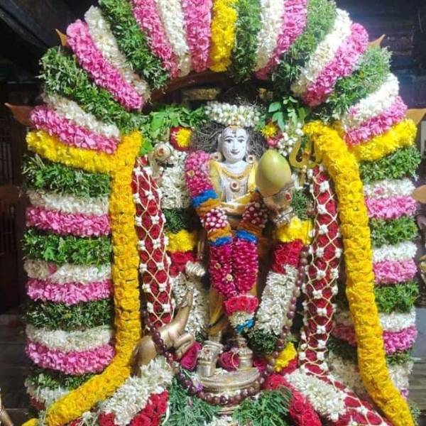 பேயுருவம் கொண்ட அம்மை பேயுருவம் கொண்ட அம்மை