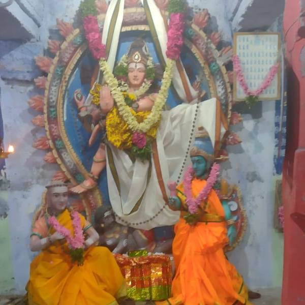 தெய்வீகப்பெண் தெய்வீகப்பெண்