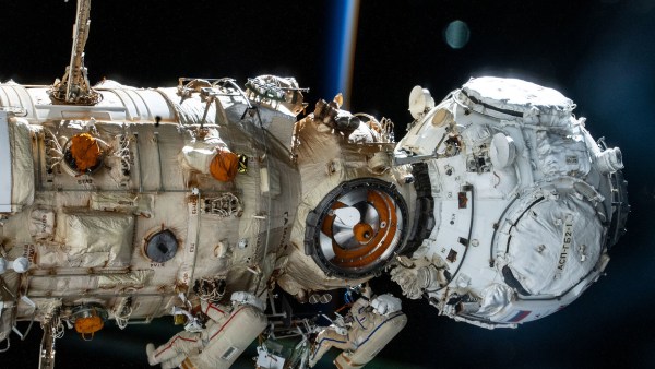  சர்வதேச விண்வெளி மையம்