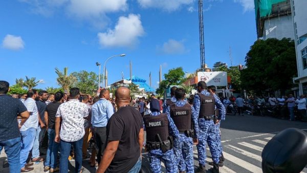 அன்று மகிந்த 