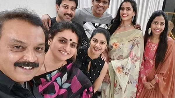  கதவை தட்டி கூச்சல் 