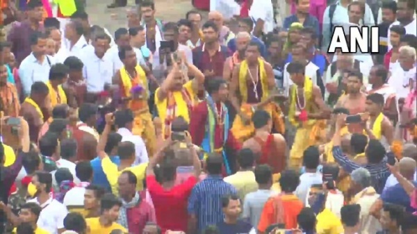  மணல் சிற்ப ரதங்கள் 