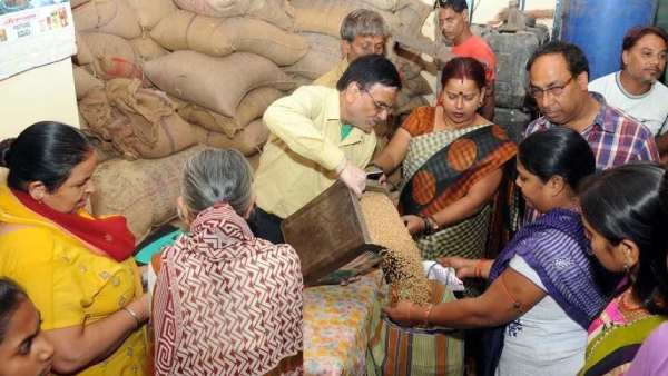 பேனைப் பெரிதாக்கி பெருமாள் ஆக்கி 