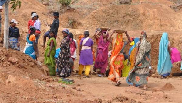  100 நாள் வேலை திட்டம் 