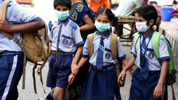 பள்ளிக்கு வராத மாணவர்கள் பள்ளிக்கு வராத மாணவர்கள்