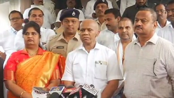 பிரம்மாண்ட ஏற்பாடுகள் 