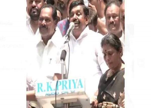 அதிமுக ஆர்ப்பாட்டம் 