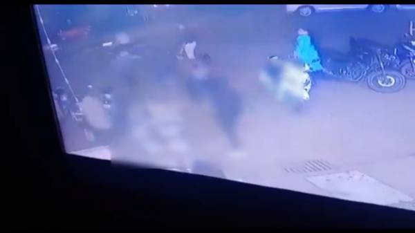 போலீசார் போலீசார்