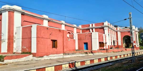 எக்ஸ்பிரஸ் எக்ஸ்பிரஸ்