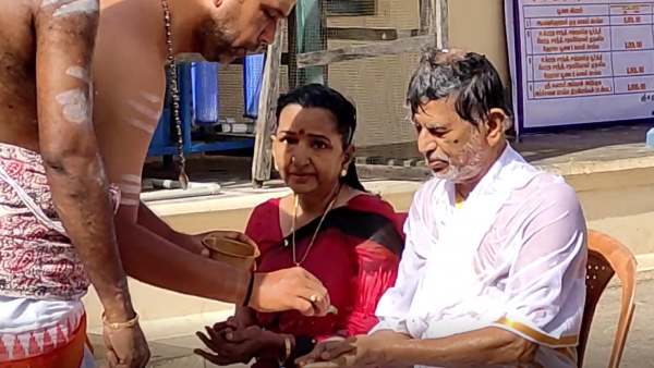 தந்தை மகன் மோதல் 