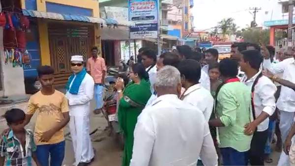 தென்னை மர சின்னம் தென்னை மர சின்னம்