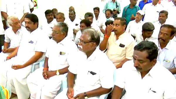 மன்னார்குடியில் கூட்டம்