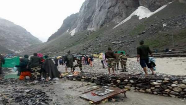  15 பேர் பலி 