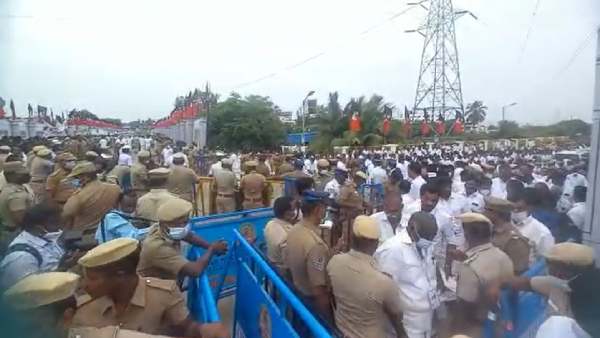 கத்திக்குத்து 