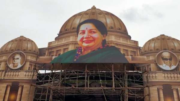 பிரம்மாண்ட ஏற்பாடுகள் 