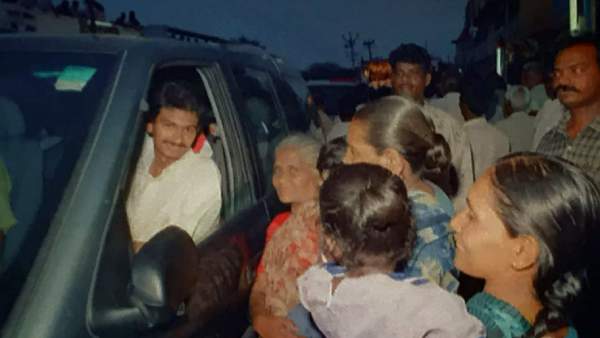  திமுக தொண்டர்கள்