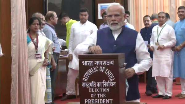  பிரதமர் மோடி