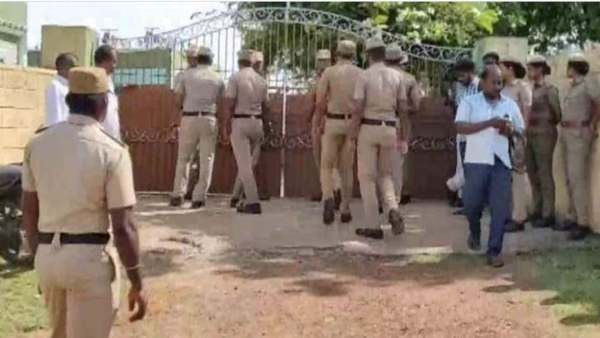 மாணவியின் இறப்பு 