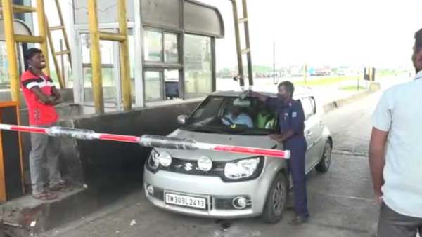 பஸ்-லாரிகளுக்கான டோல் 