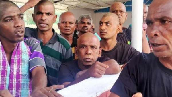 அனுமதி பெறாத விடுதி 