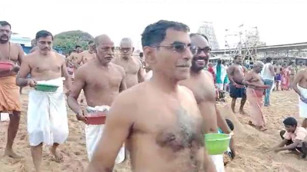Aadi Amavasai: Rameswaram, bhavani kuduthurai devotees holy dip and give Tharpanam