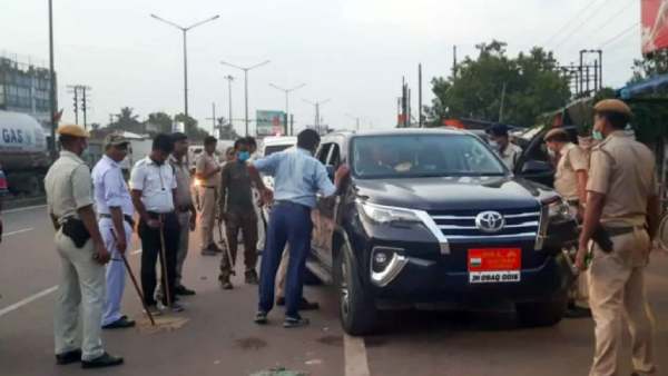 கட்டுக்கட்டாக பணம் 